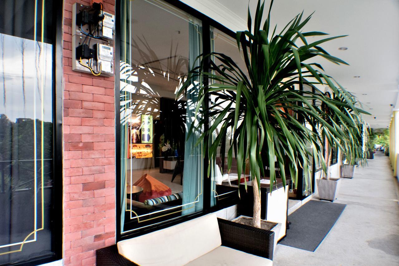 Zen Rooms Eden Parade Tanjung Bungah  Esterno foto